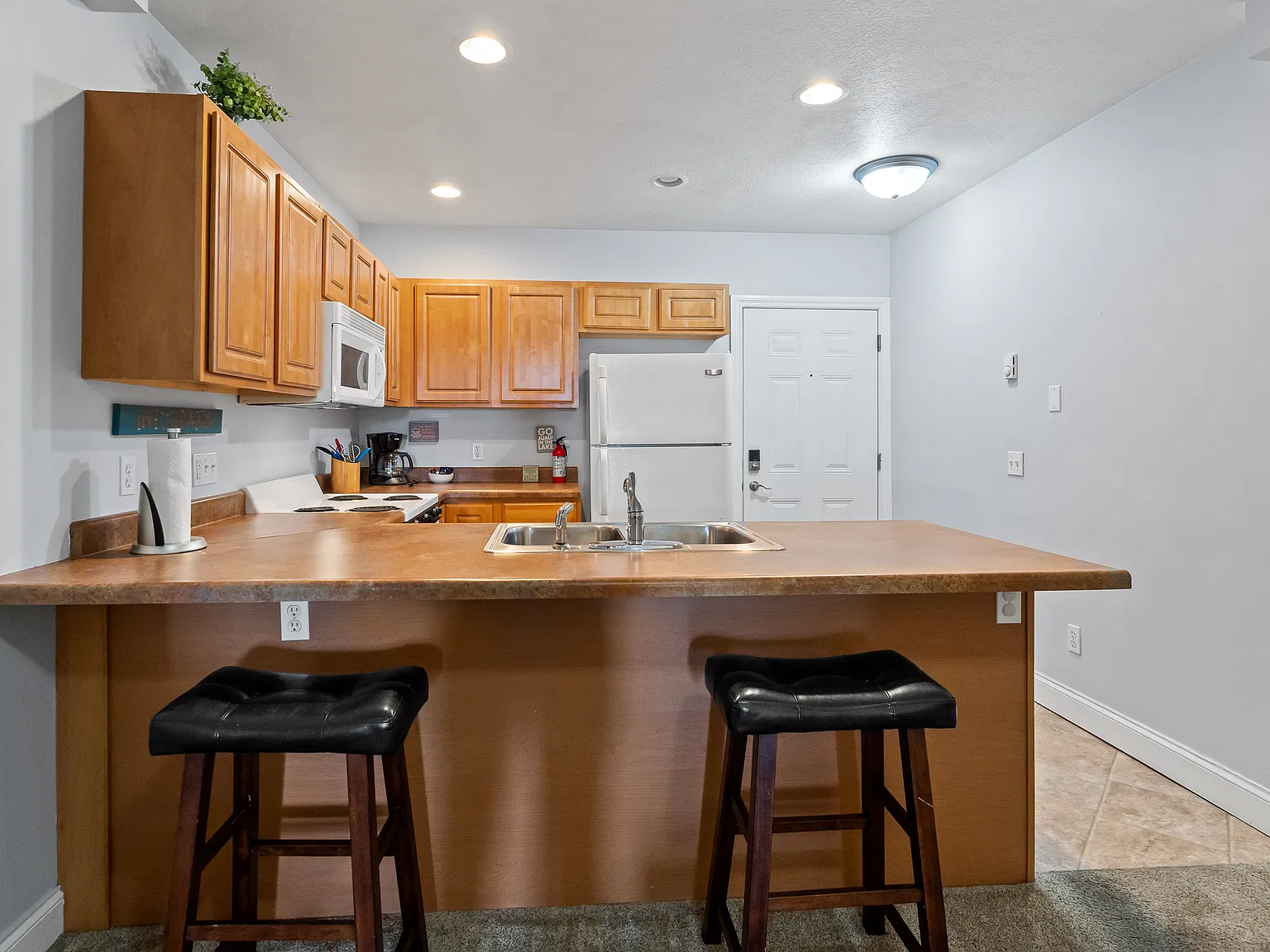 1 bed, $895 — Photo 3