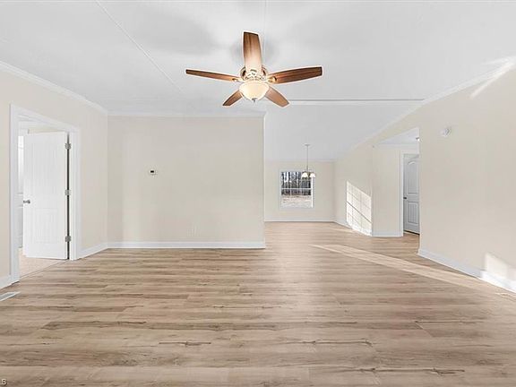 5th image of 274 Valley Dr