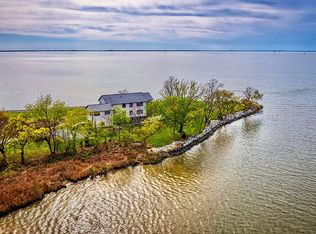 5080 Huntingfield Rd, Rock Hall, MD 21661