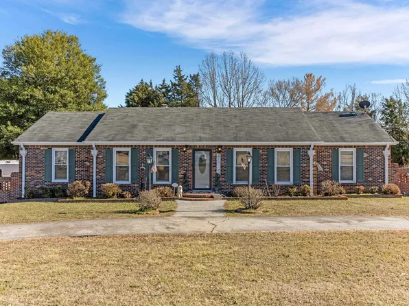 200 Pleasant Dr, Easley, SC 29642