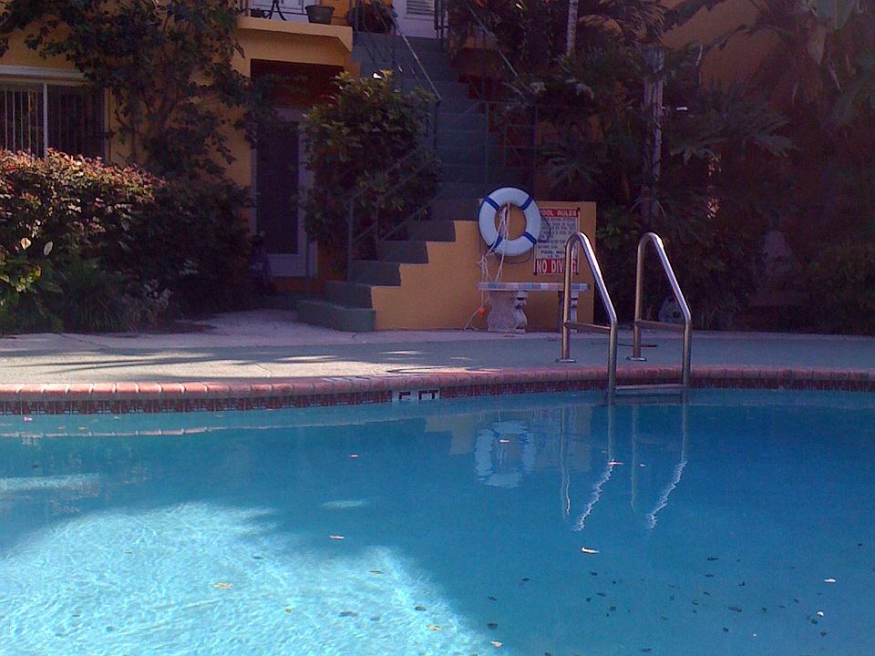 1st image of 727 NE 16th Ave #727B