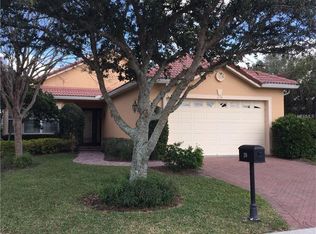 210 Lake Region Blvd S, Winter Haven, FL 33881