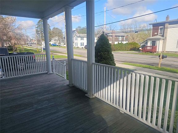 3rd image of 4218 Ridge Rd