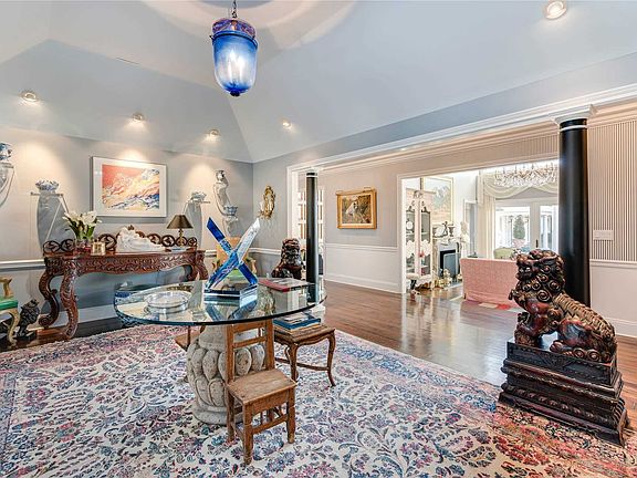 4th image of 399 Halsey Neck Ln