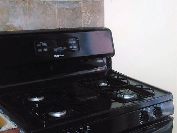2nd image of 17 Gifford Ave APT 3E