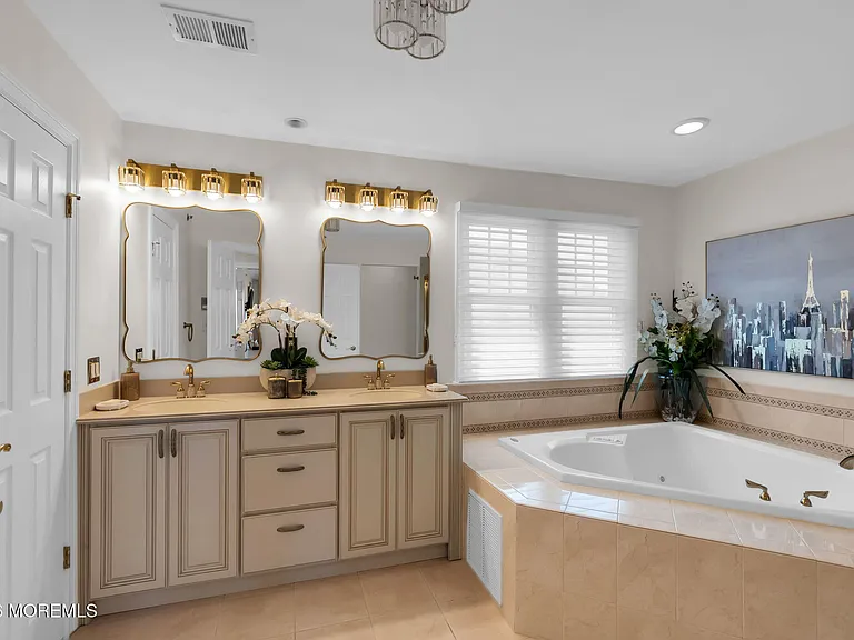 22 McKinley St — Photo 33