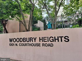 1301 N Courthouse Rd APT 712, Arlington, VA 22201