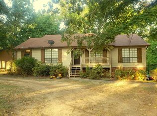 1308 Whirlaway Cir, Helena, AL 35080