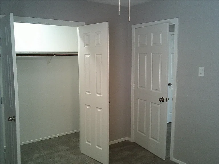 13427 Garden Grv #ST750 — Photo 11