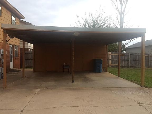 2nd image of 2627 Elwood Dr