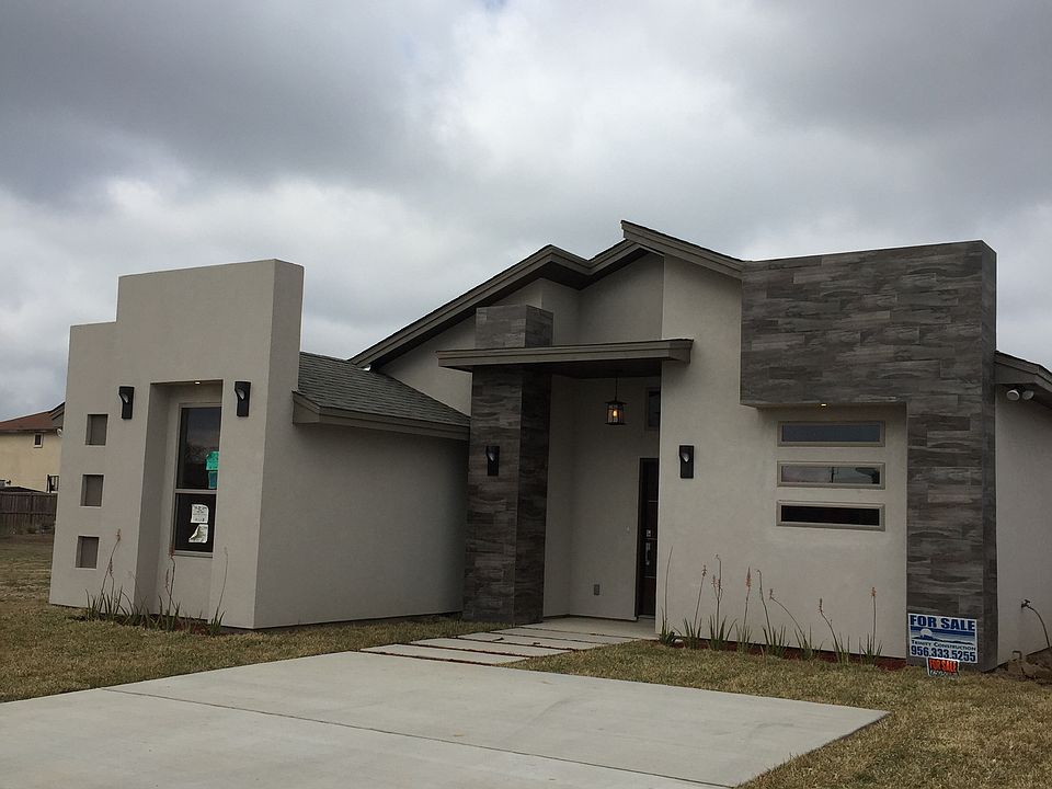 1st image of 1422 Franc Cigarroa Dr