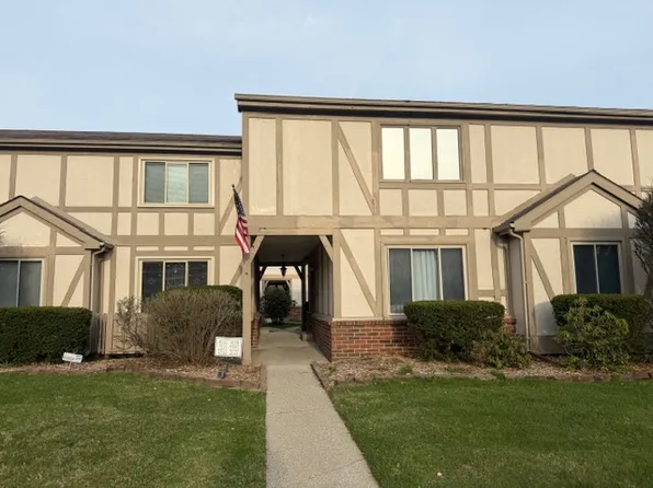 4040 Stonehenge Dr #4040, Sylvania, OH 43560