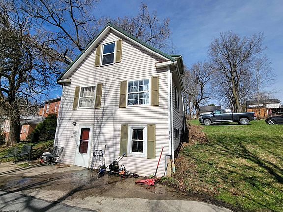 2nd image of 1313 Mineral Ave