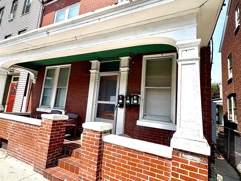 525 N 8th St #1 — Photo 5