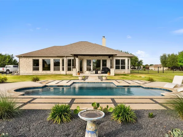 108 Buffalo Speedway, Liberty Hill, TX 78642