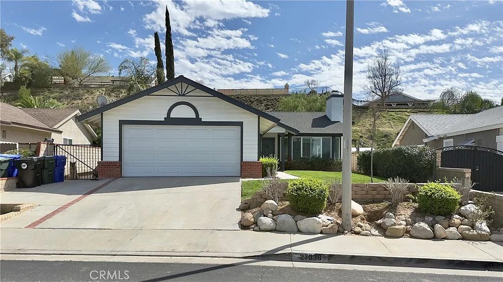 3 bed, 1498 sqft, $4,000 — Photo 1