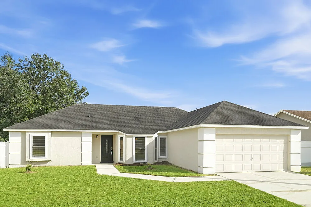 3 bed, 2.0 bath, 1481 sqft, $1,795 — Photo 3