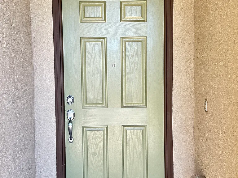 513 Tolman Way — Photo 2