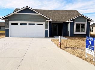 1303 Marboeuf Blvd, Dodge City, KS 67801