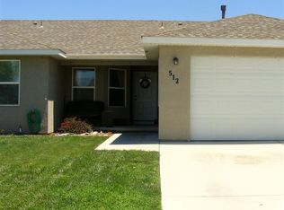 512 Torrey Pines Dr, Fallon, NV 89406