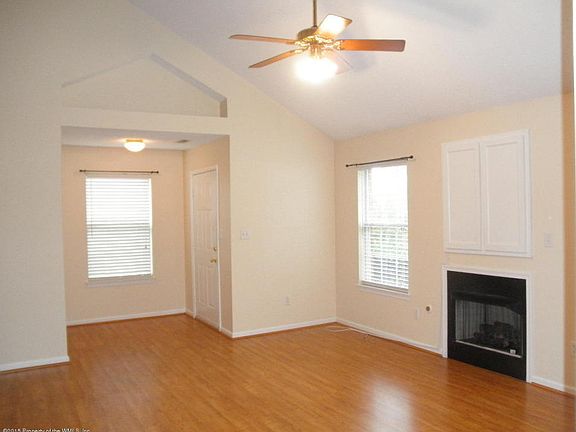 2nd image of 403 Westgate Cir