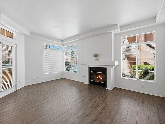 2nd image of 3581 Cameo Dr Unit 34