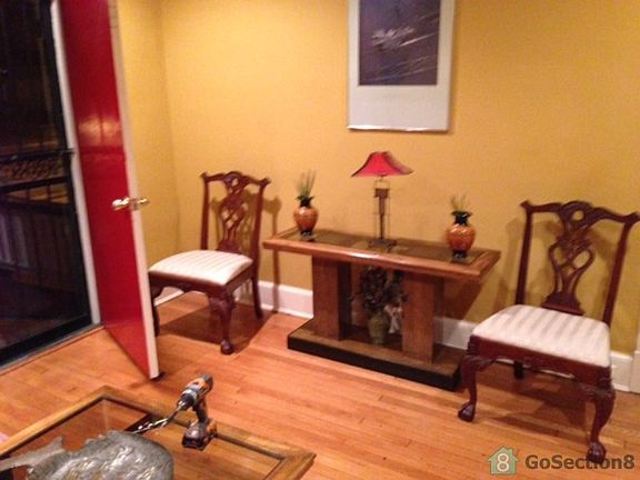 5th image of 3011 Woodrow Ave #B