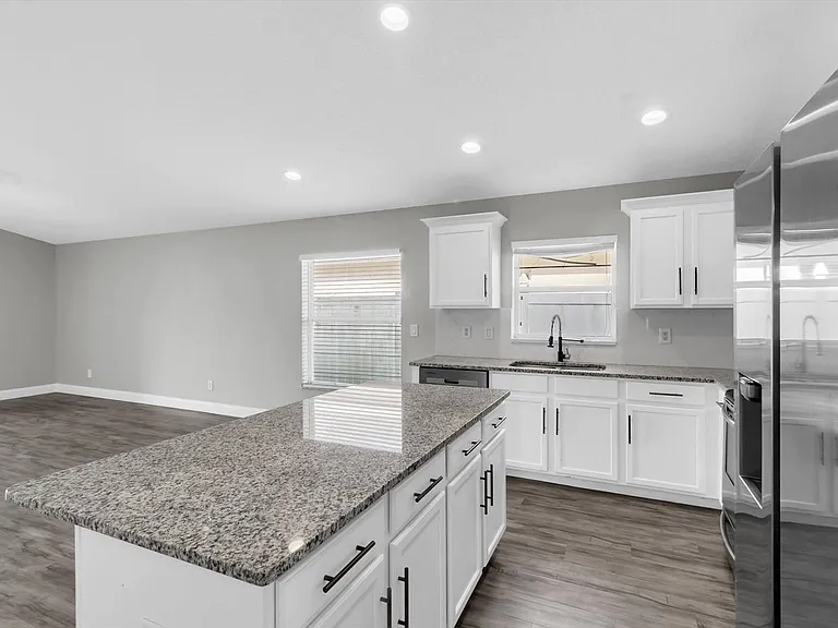 3335 Clover Blossom Cir — Photo 35