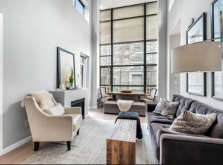 4250 Dawson St PENTHOUSE 2, Burnaby, BC V5C 4B1