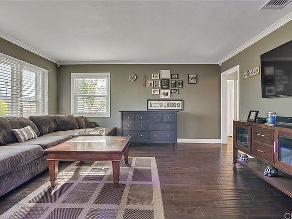 5th image of 4753 Eastbrook Ave
