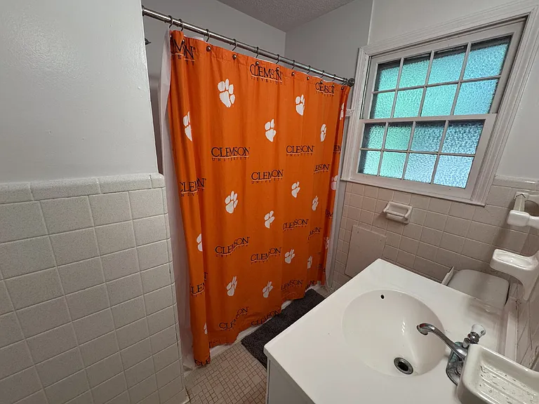 102 Broad St — Photo 9