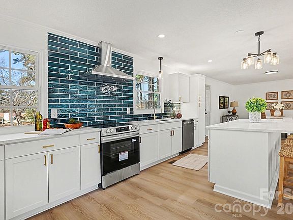 2nd image of 605 Forrest Rd