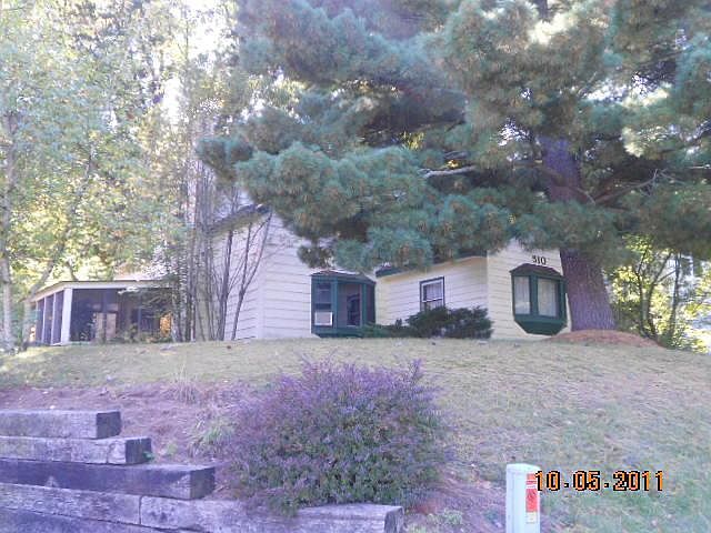 1st image of 510 Clark Dr NW