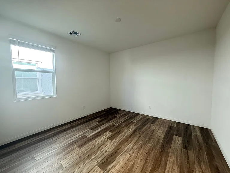3045 Foxtail Hollow Ave — Photo 12