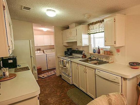 4th image of 197 Hibiscus Dr
