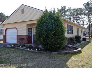 142 Davenport Rd, Toms River, NJ 08757