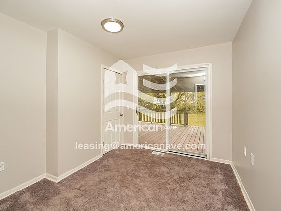 722968_002_dining_room_3.jpg