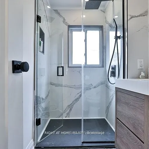 43 Kingston Rd — Photo 19