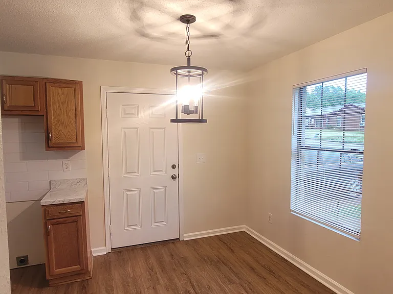 3594 Russelwood Dr — Photo 6