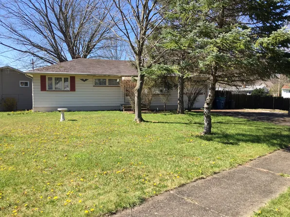 1198 Leslie Ln, Girard, OH 44420