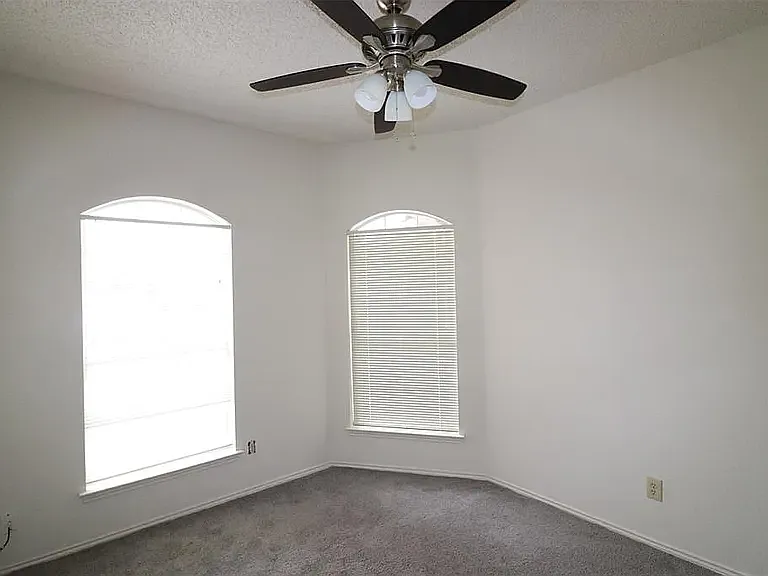 1101 Valley Branch Dr — Photo 6