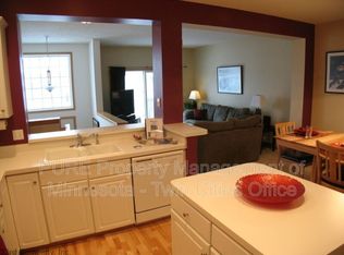 2328 Eagle Trace Ln, Woodbury, MN 55129