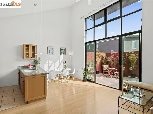 2704 8th St, Berkeley, CA 94710