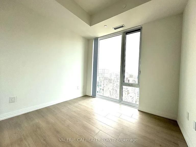 28 Widmer St #4829 — Photo 11