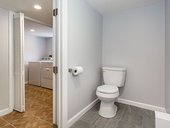 5th image of 44 W 26th St