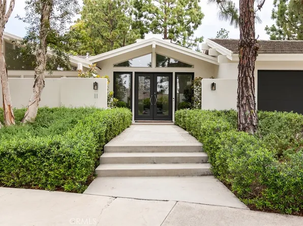 11 Greenbriar Ln, Newport Beach, CA 92660