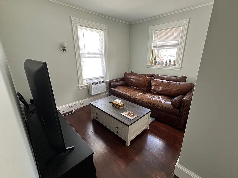 150 Grant St #1 — Photo 10