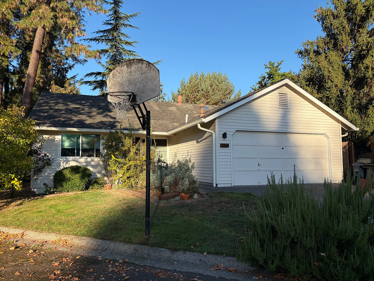 3 bed, 1312 sqft, $2,900 — Photo 1