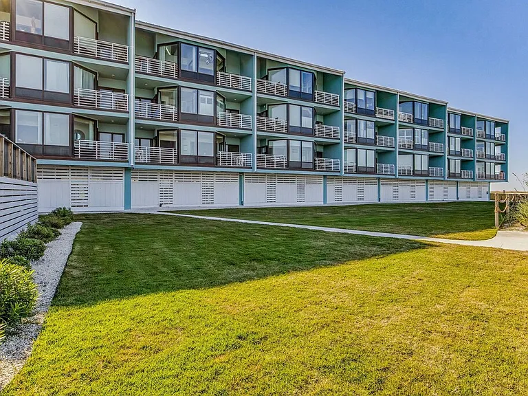 1390 Fort Pickens Rd #210 — Photo 45