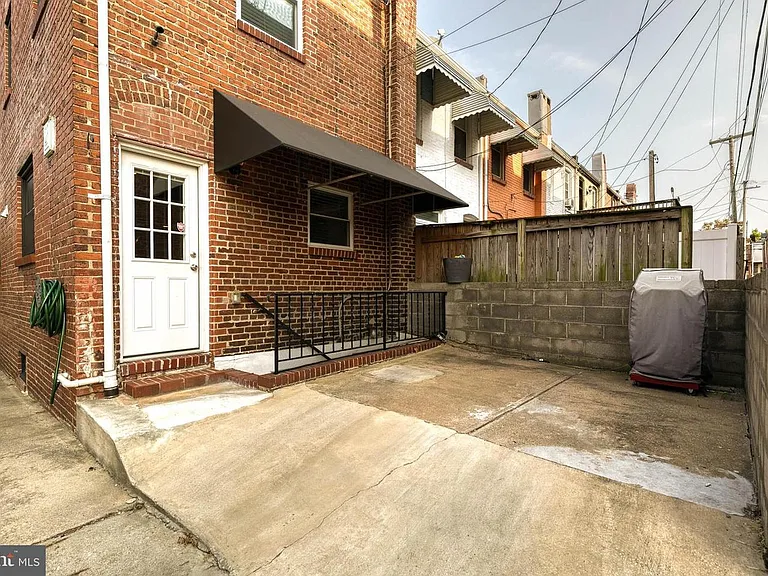 600 Fagley St #B — Photo 6